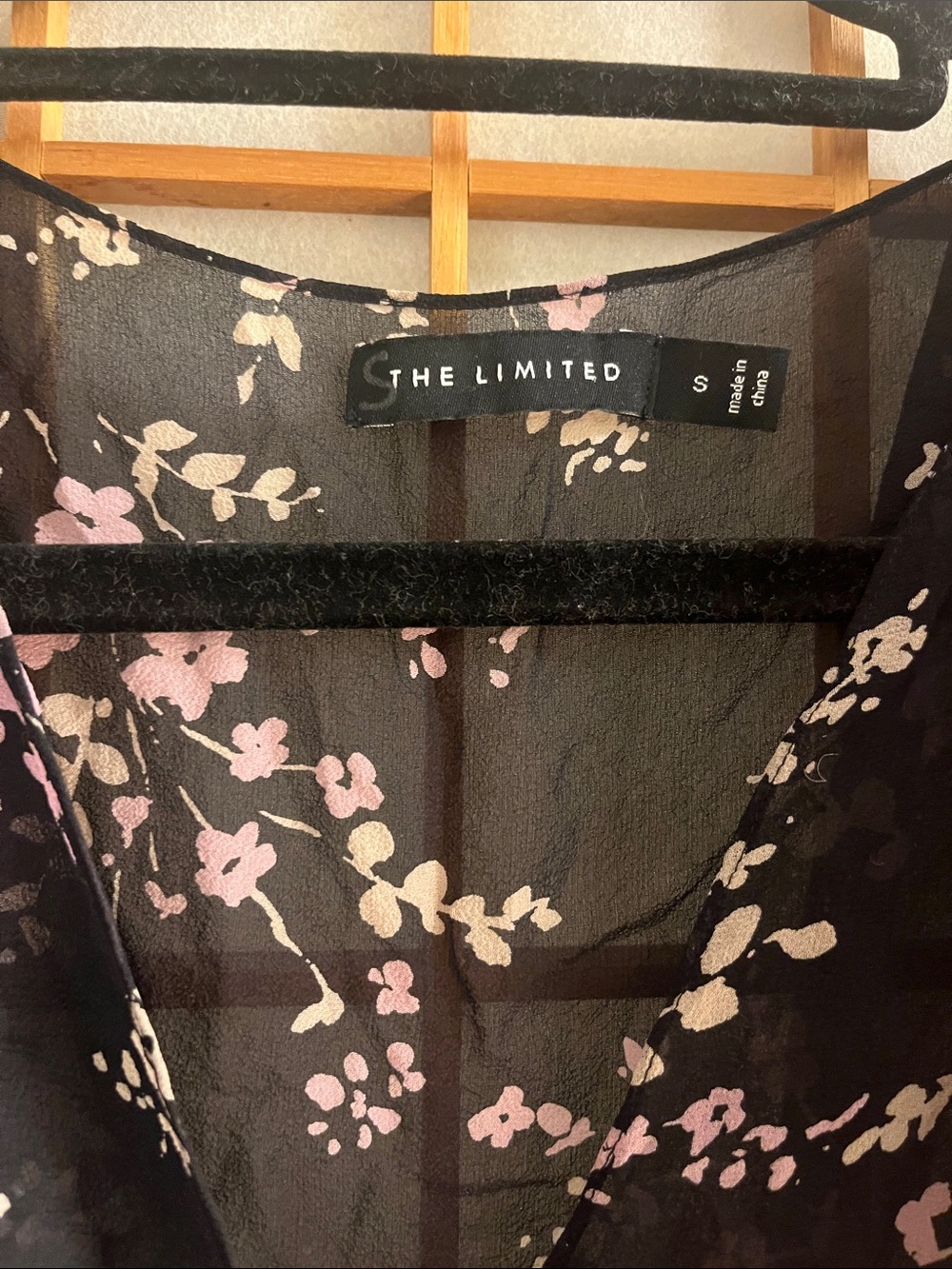 The Limited Ruffle Blouse - Picture 2 of 5